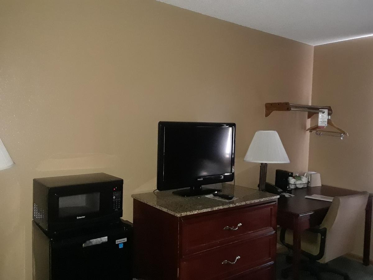 Hotel Super 8 By Wyndham Poplar Bluff Missouri Zewnętrze zdjęcie